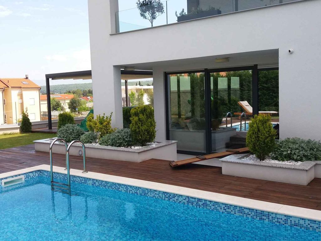 Ferienwohnung mit Pool