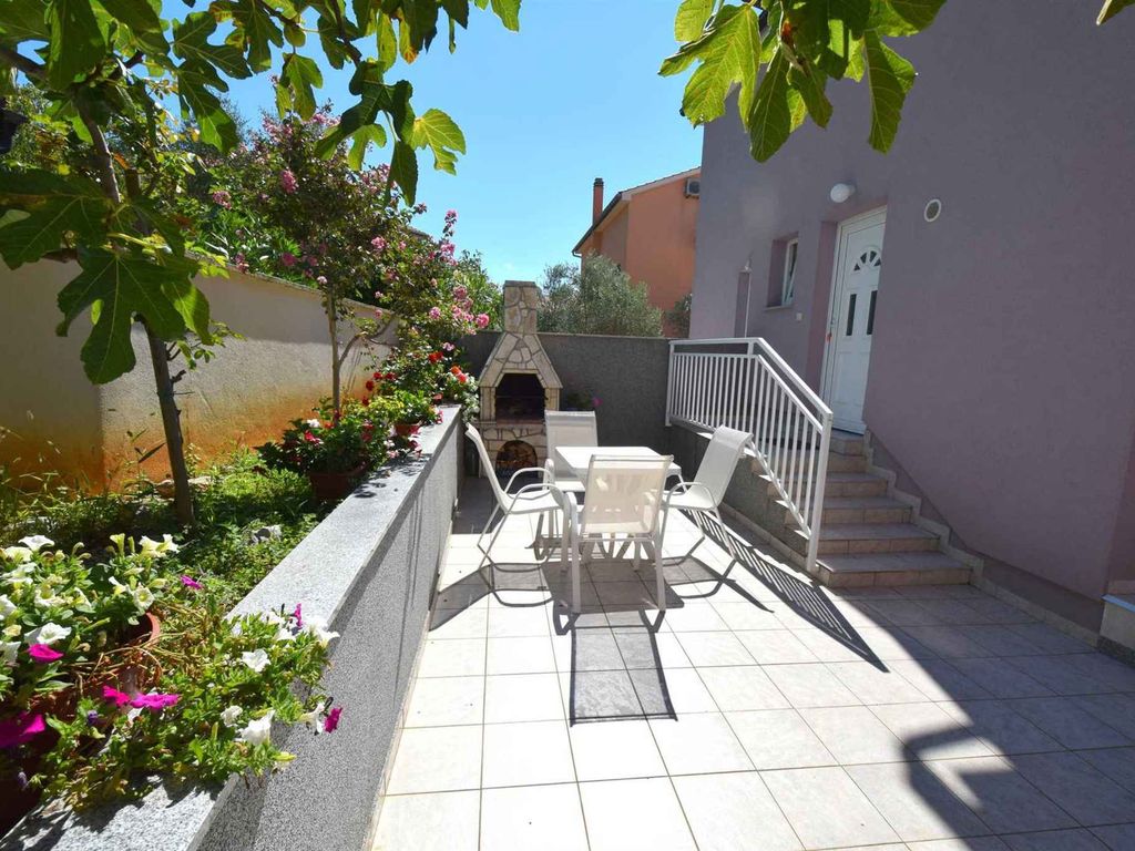 Ferienwohnung mit Balkon und Meerblick