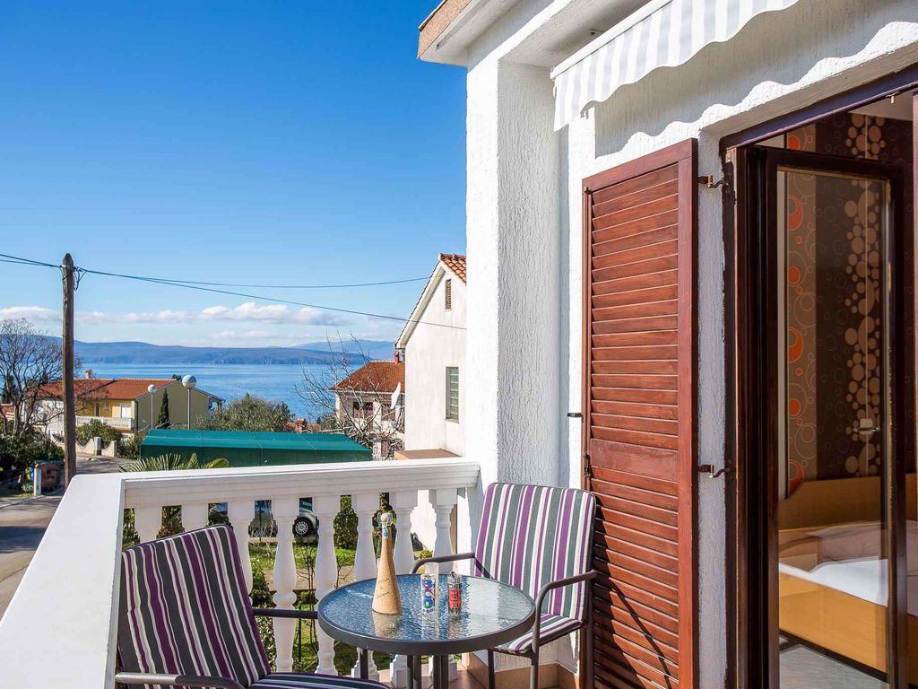 Ferienwohnung mit Balkon und Meerblick