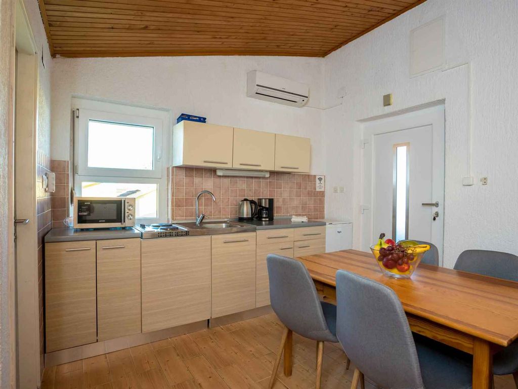 Ferienwohnung 150 m von Strand