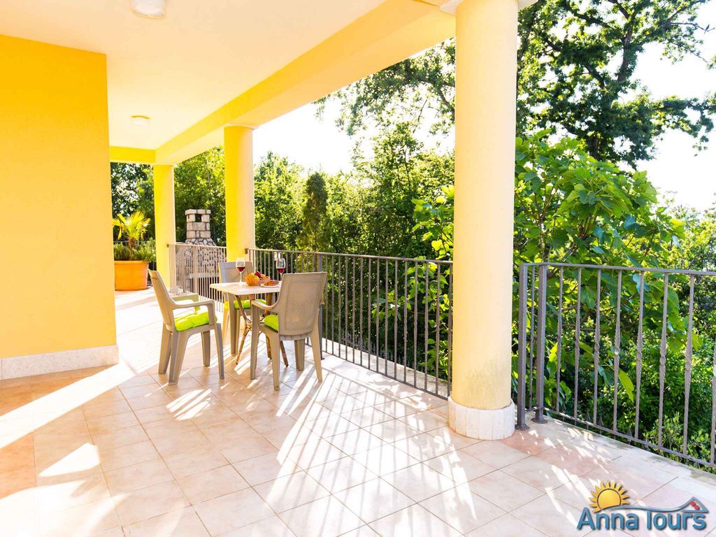 Ferienwohnung mit Terrasse und Klimaanlage