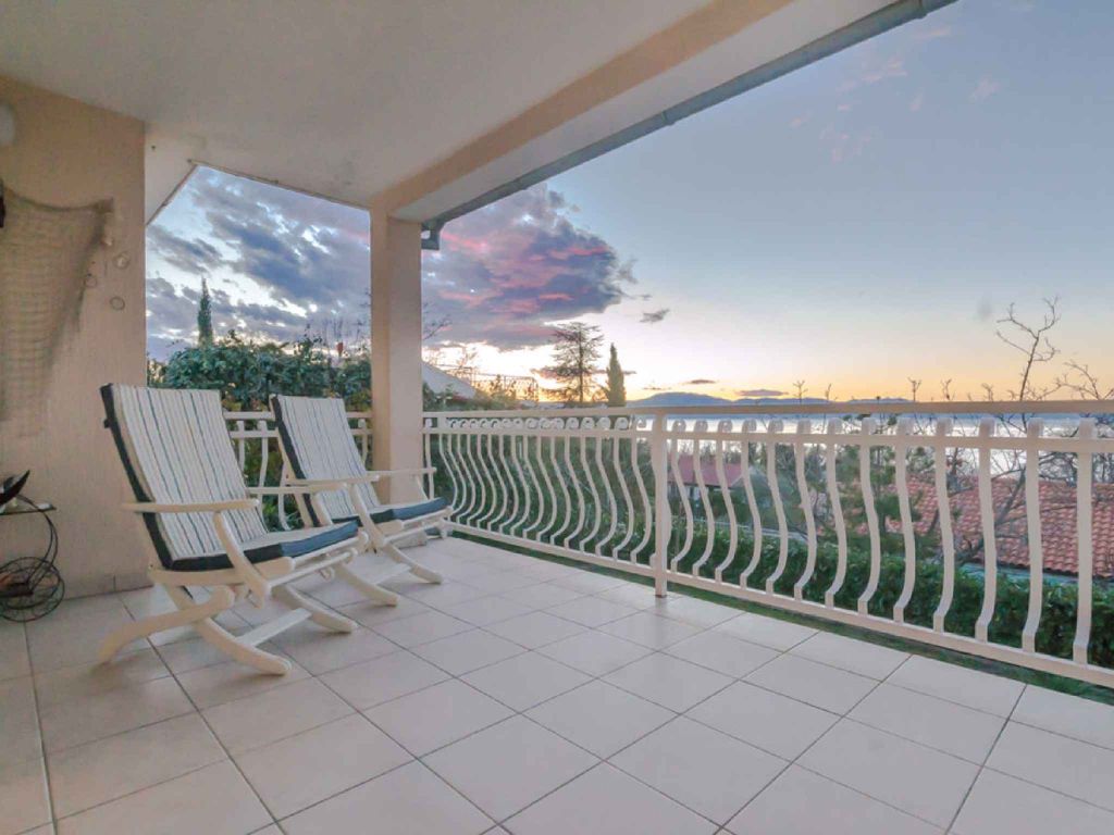 Ferienwohnung mit Terrasse und Klima