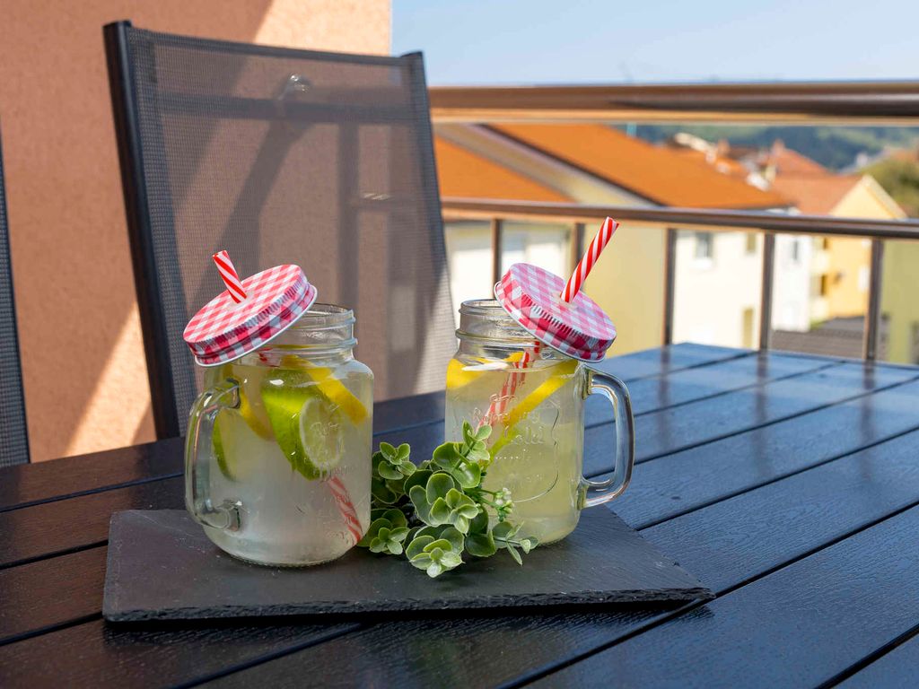 Ferienwohnung mit Balkon und Klimaanlage