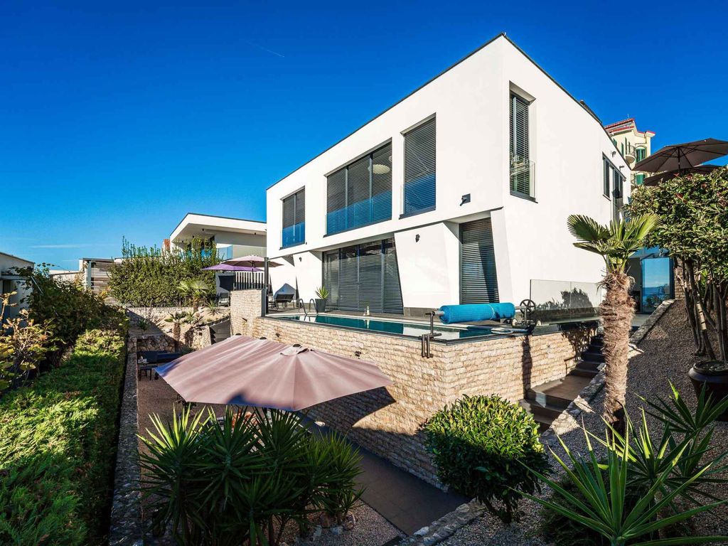 Ferienwohnung Mit einem schönen Pool