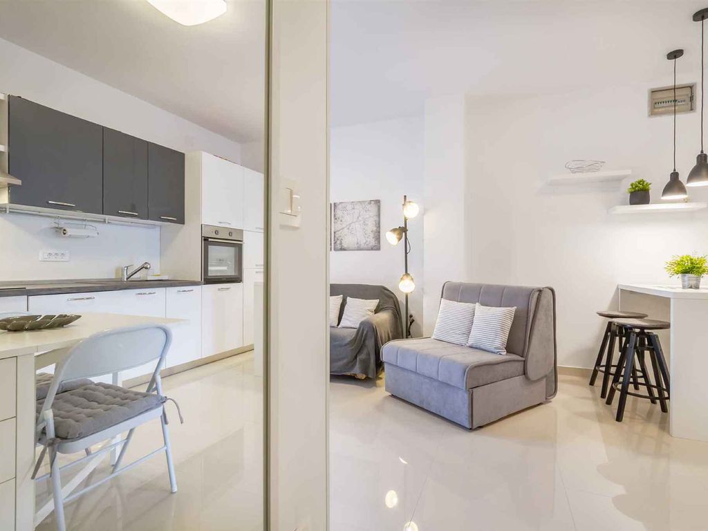 Ferienwohnung Ferienwohnung Mateja mit Klimaanlage und Terrasse