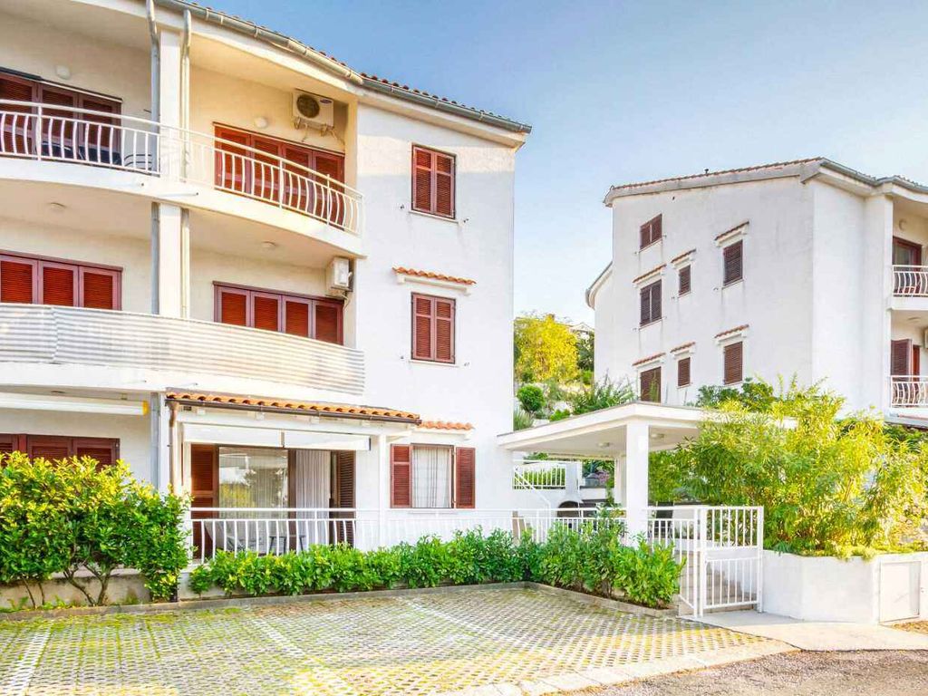 Ferienwohnung Ferienwohnung Mateja mit Klimaanlage und Terrasse