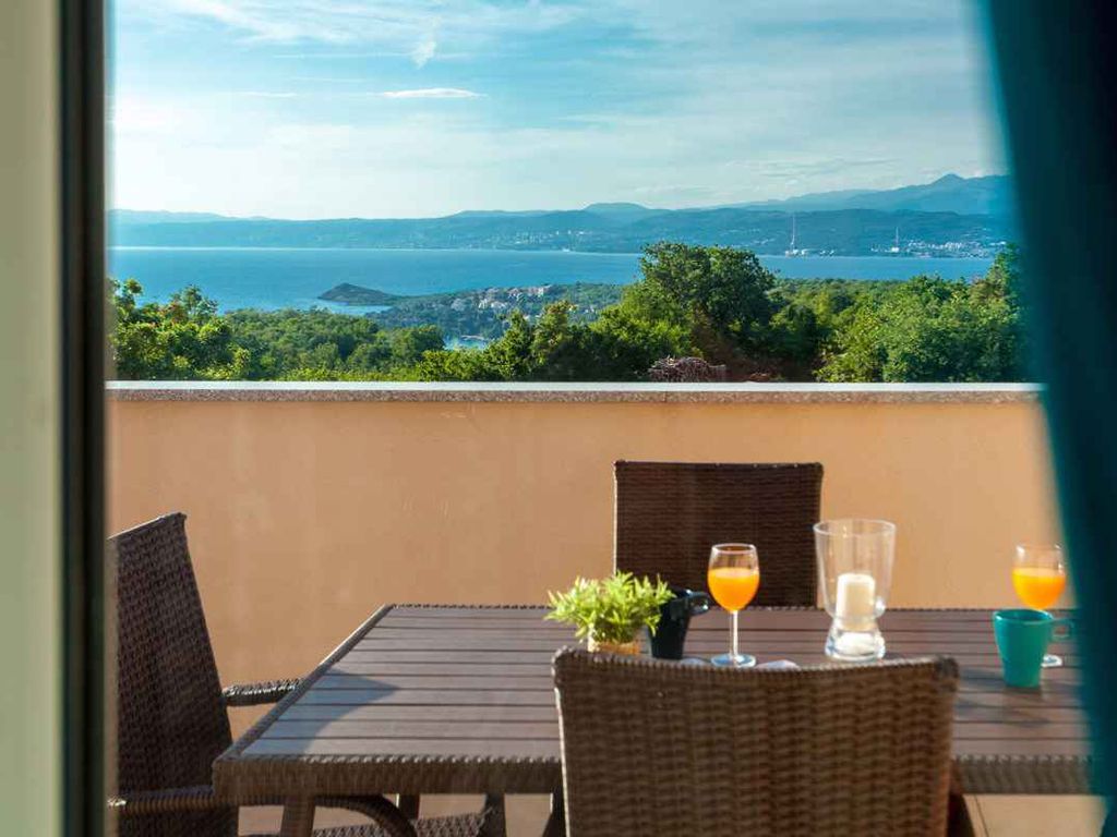 Ferienwohnung mit Terrasse und Klimaanlage