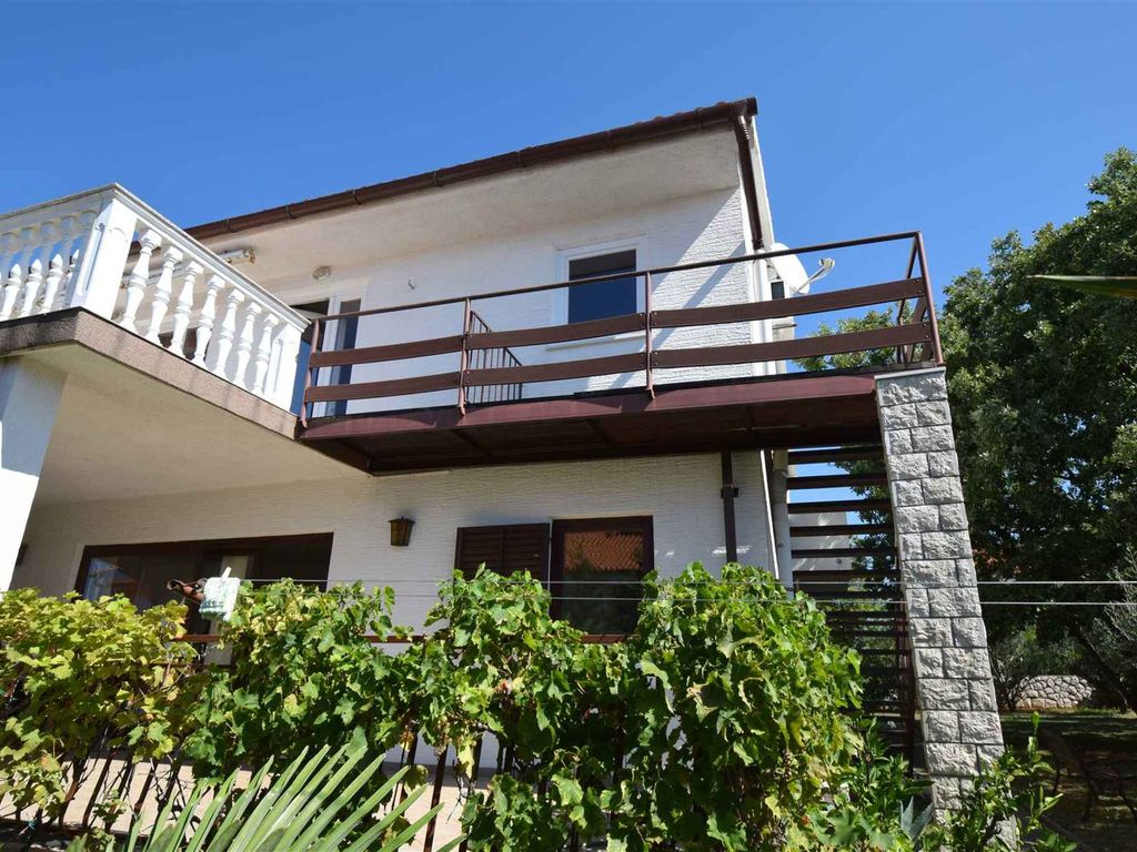 Ferienwohnung mit Balkon und Klimaanlage
