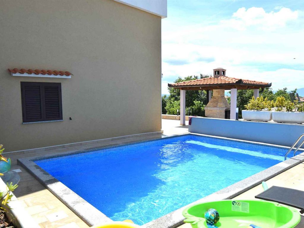 Ferienwohnung Apartment Zrinka im Erdgeschoss mit Pool