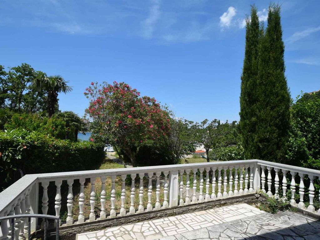 Ferienwohnung mit Terrasse und Klimaanlage