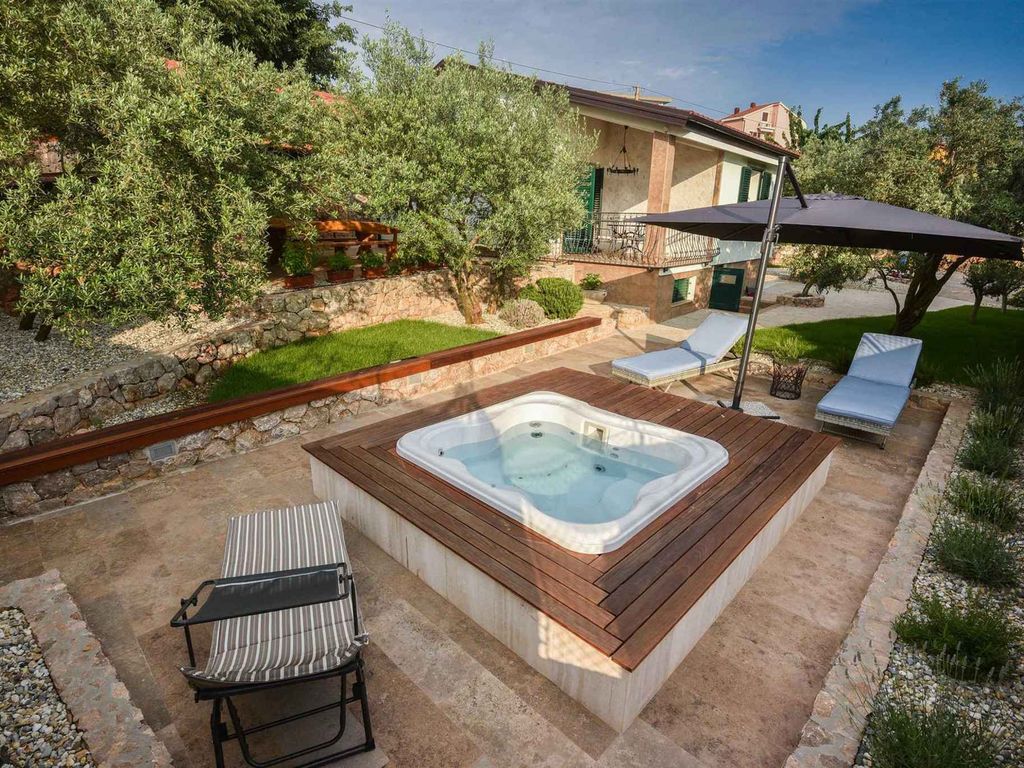 Ferienhaus für 4 Personen mit Hydromassage-Badewanne