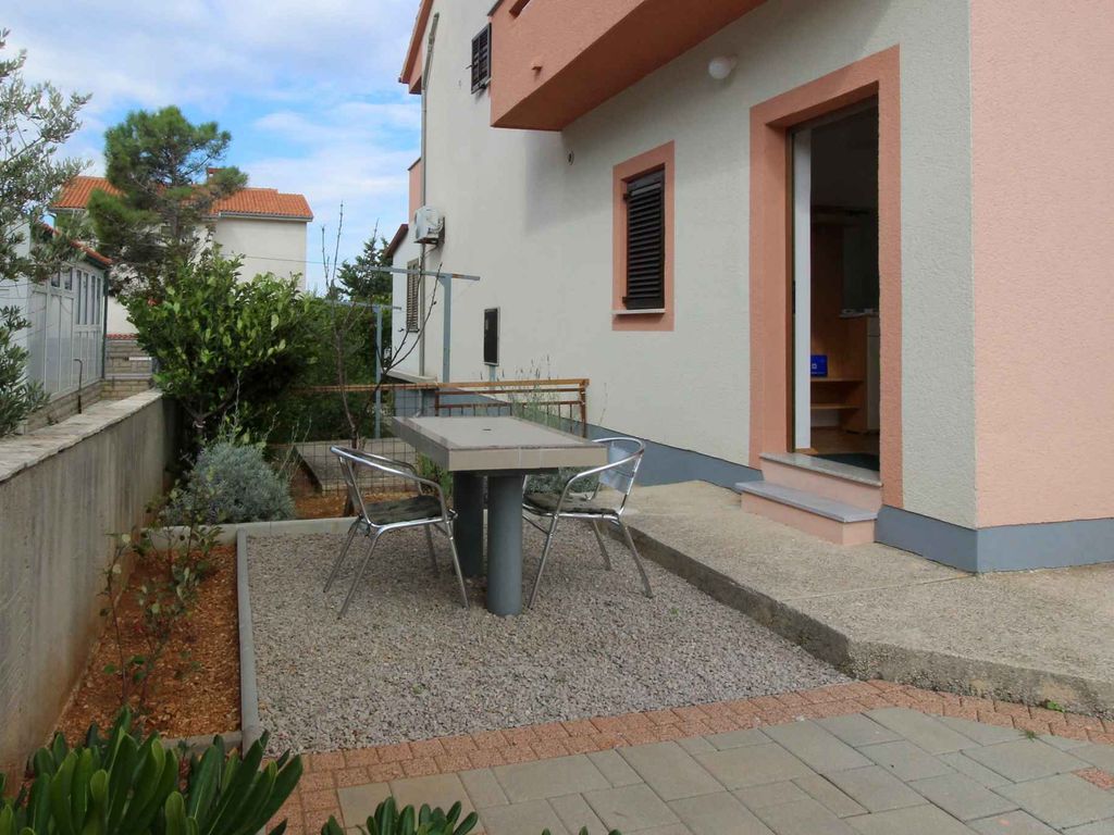 Studio mit Klimaanlage und mit Terrasse