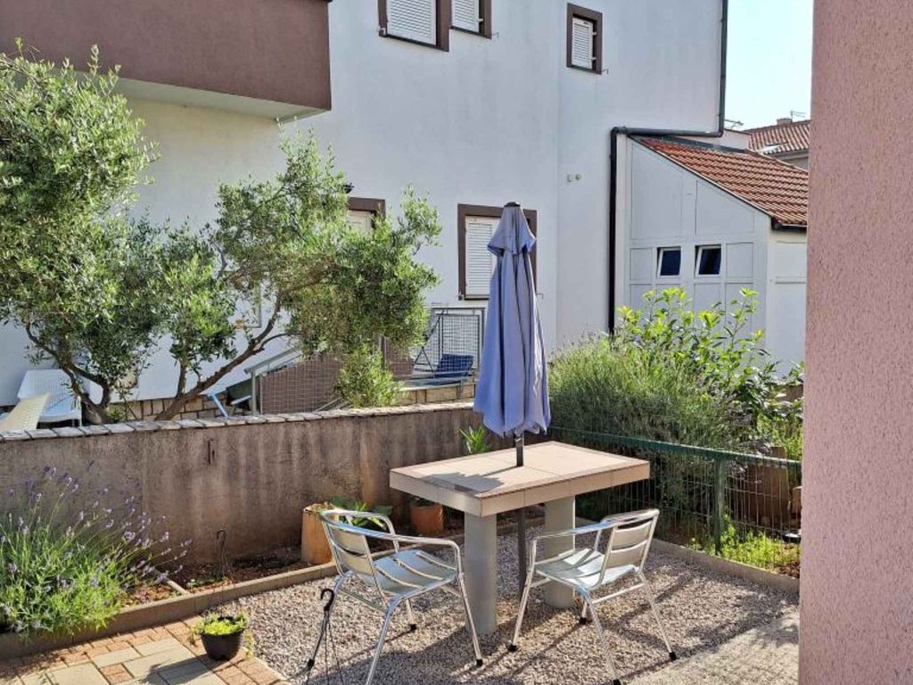 Studio mit Klimaanlage und mit Terrasse