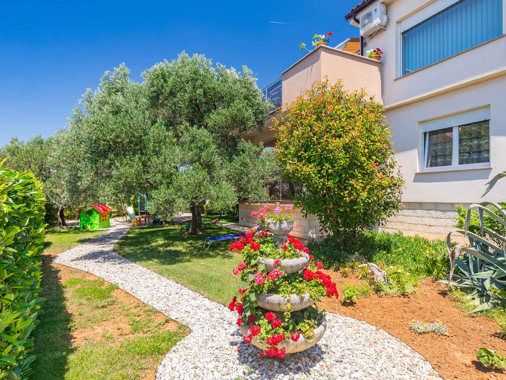 Ferienwohnung mit wundervollem Garten
