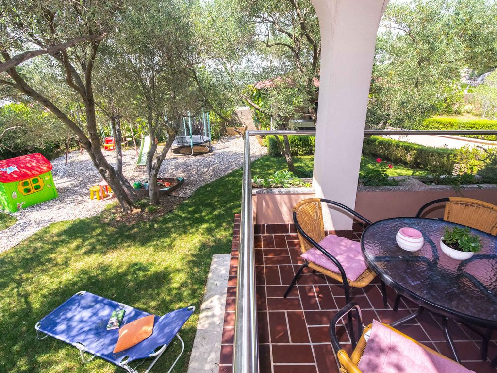 Ferienwohnung mit wundervollem Garten