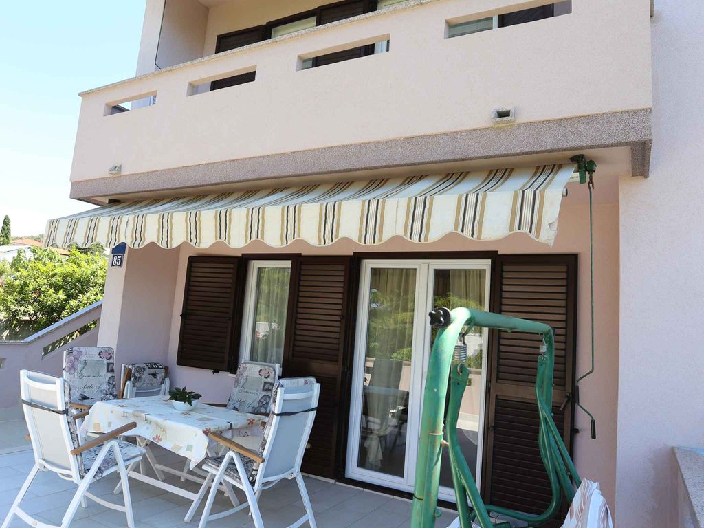 Ferienwohnung mit Terrasse