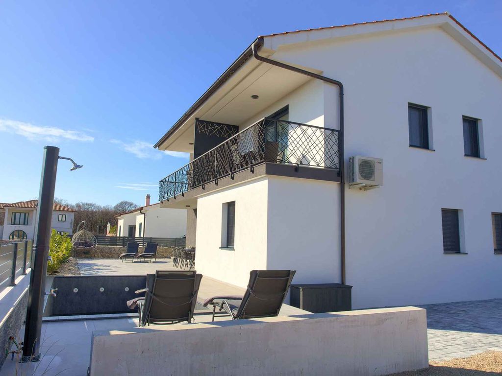 Ferienwohnung Mira Residence, 4 Personen