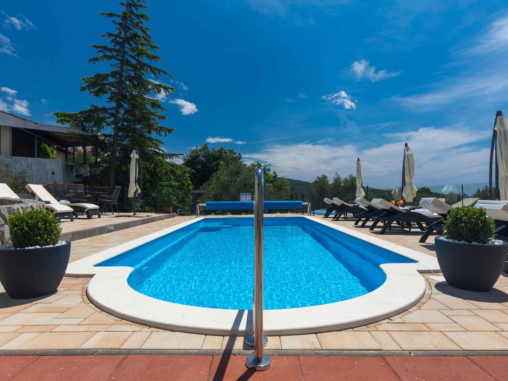 Ferienwohnung mit Klimaanlage und Pool