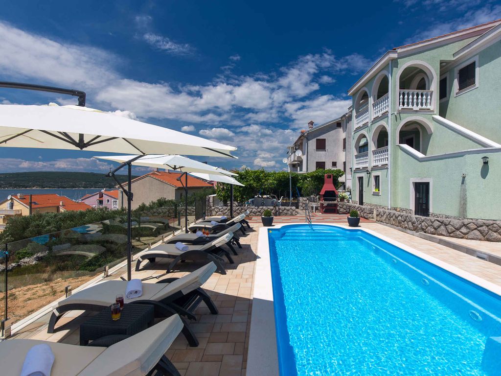 Ferienwohnung mit Klimaanlage und Pool