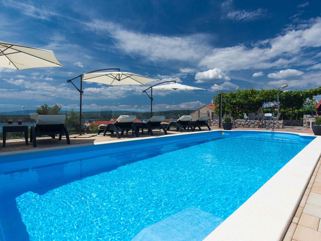 Ferienwohnung mit Klimaanlage und Pool