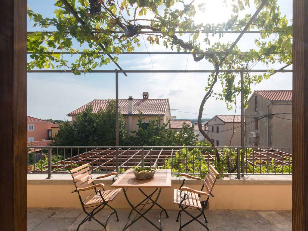 Ferienwohnung mit Terrasse und Klimaanlage
