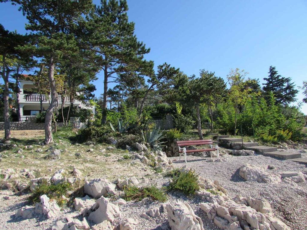 Ferienwohnung mit Meerblick und nur 15 Meter vom Strand