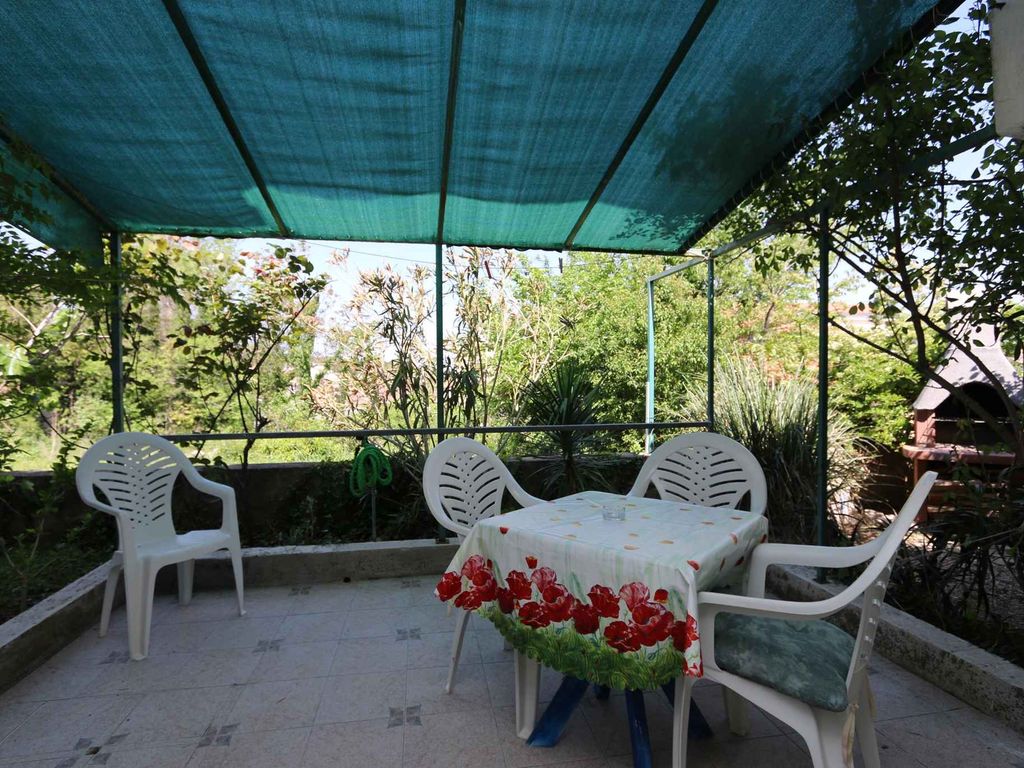Ferienwohnung mit Terrasse und Klimaanlage