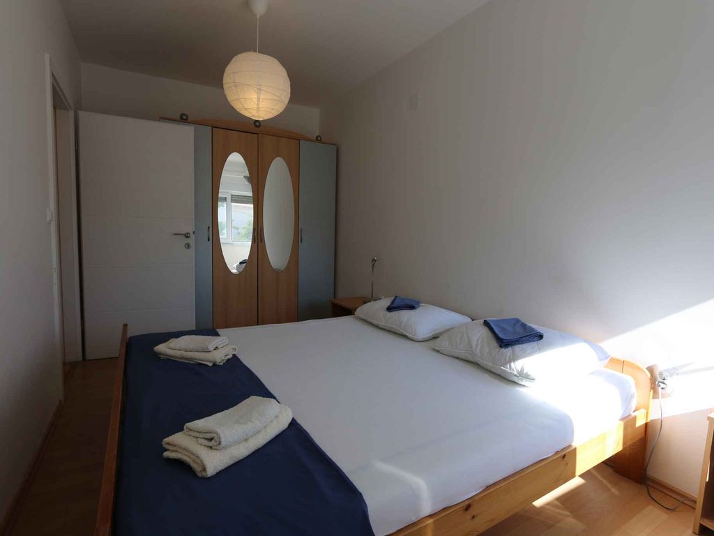 Ferienwohnung mit Balkon und Klimaanlage