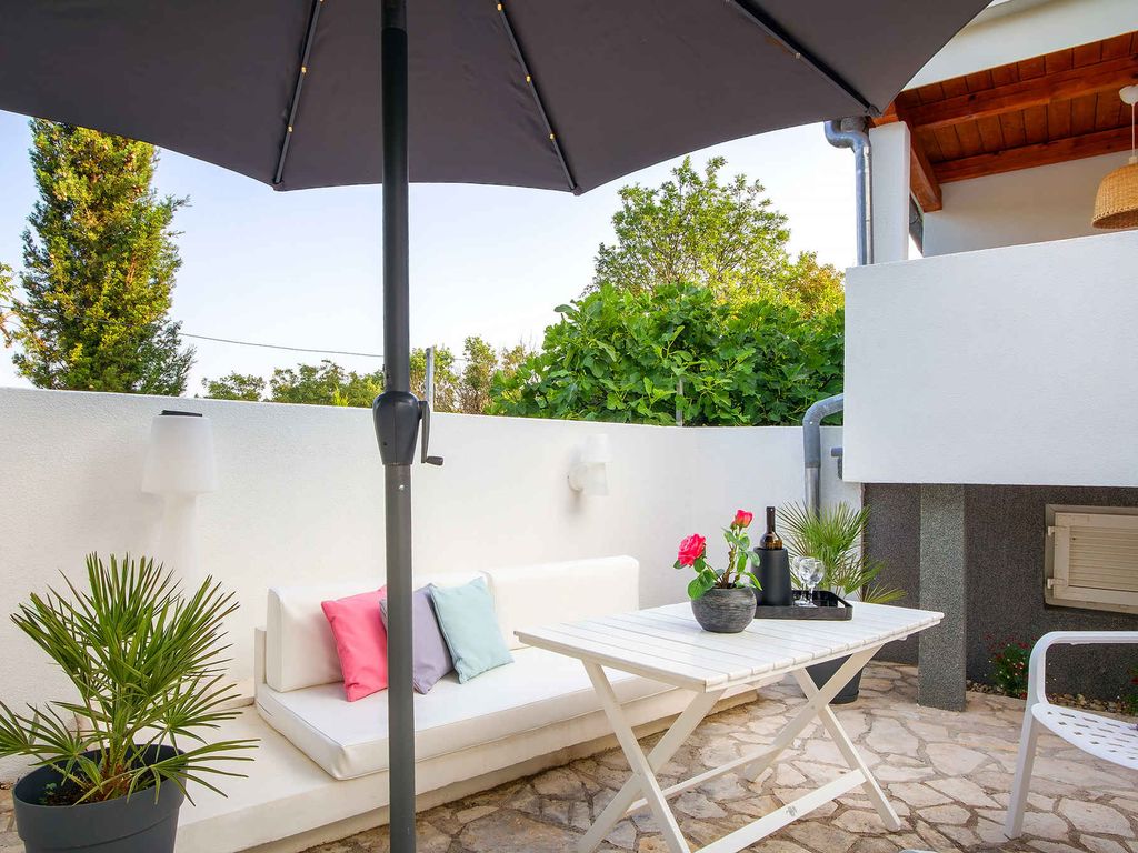Ferienwohnung mit Terrasse und Klimaanlage