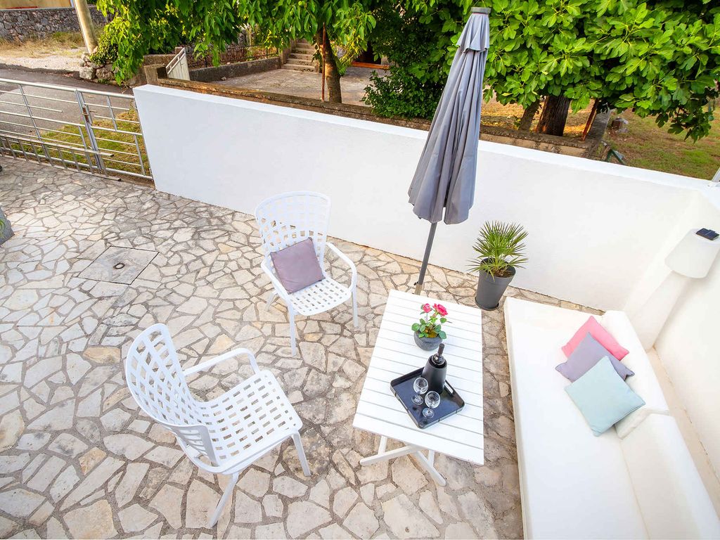 Ferienwohnung mit Terrasse und Klimaanlage