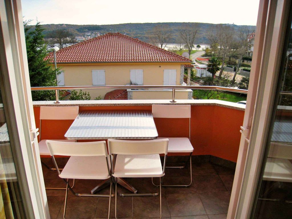 Ferienwohnung mit gemütlicher Terrasse und Grillmöglichkeit