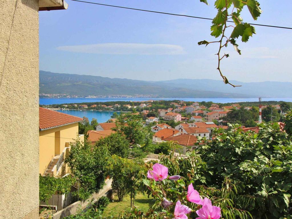 Studio mit Balkon und Klimaanlage