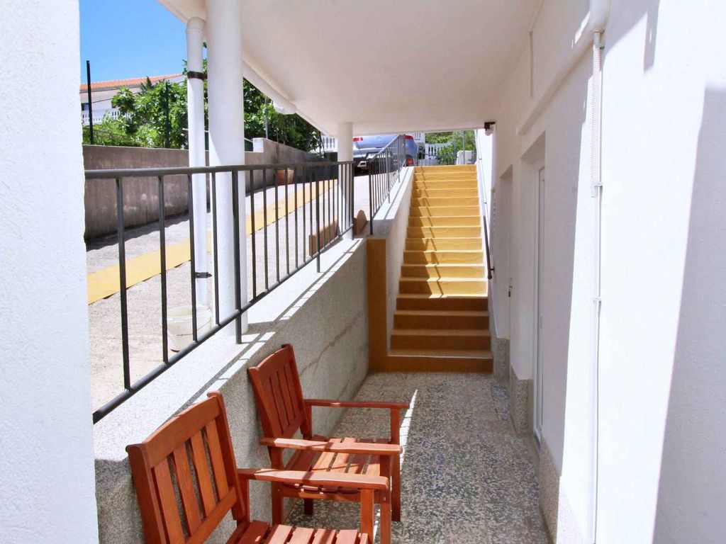 Ferienwohnung mit Terrasse und Klimaanlage