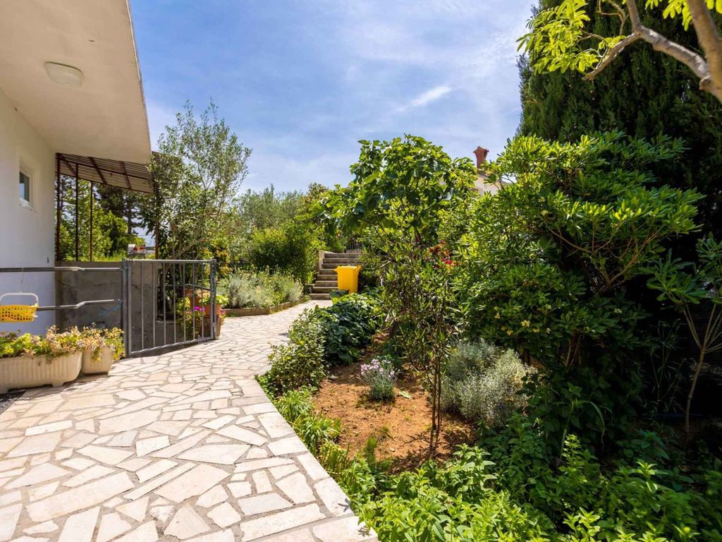 Ferienwohnung mit Balkon und Klimaanlage