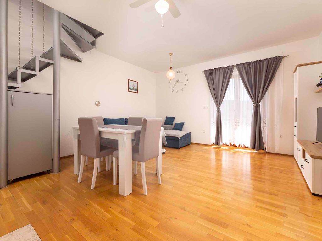 Ferienwohnung mit Klimaanlage und Grill