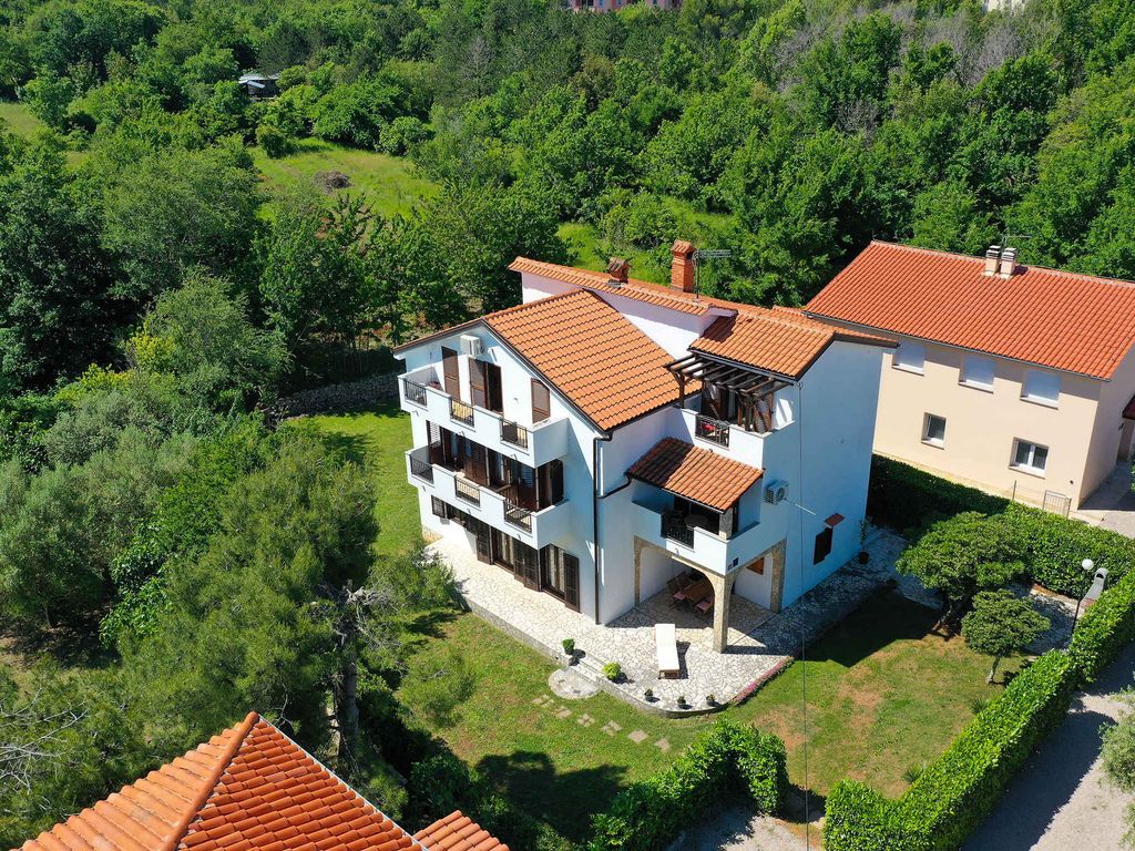 Ferienwohnung mit Klimaanlage und Grill