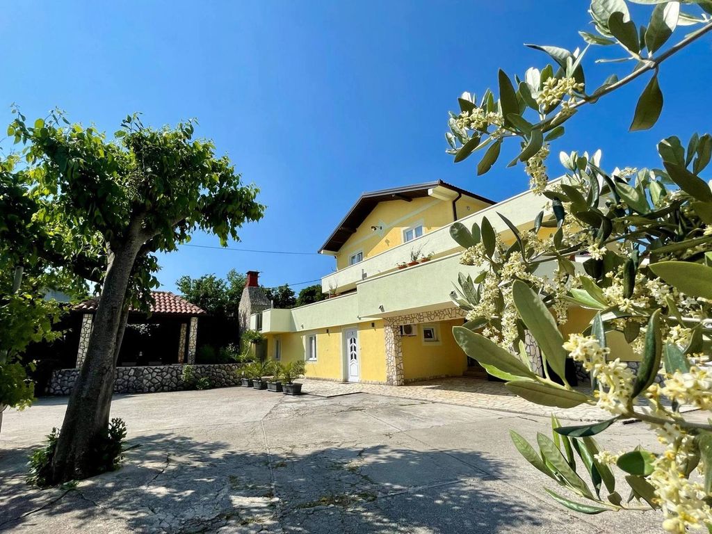 Ferienwohnung mit Klimaanlage und Terrasse