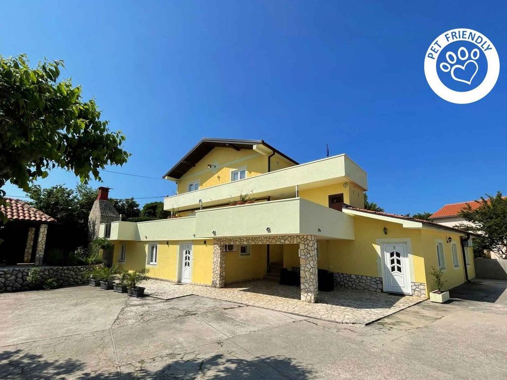 Ferienwohnung mit Klimaanlage und Terrasse