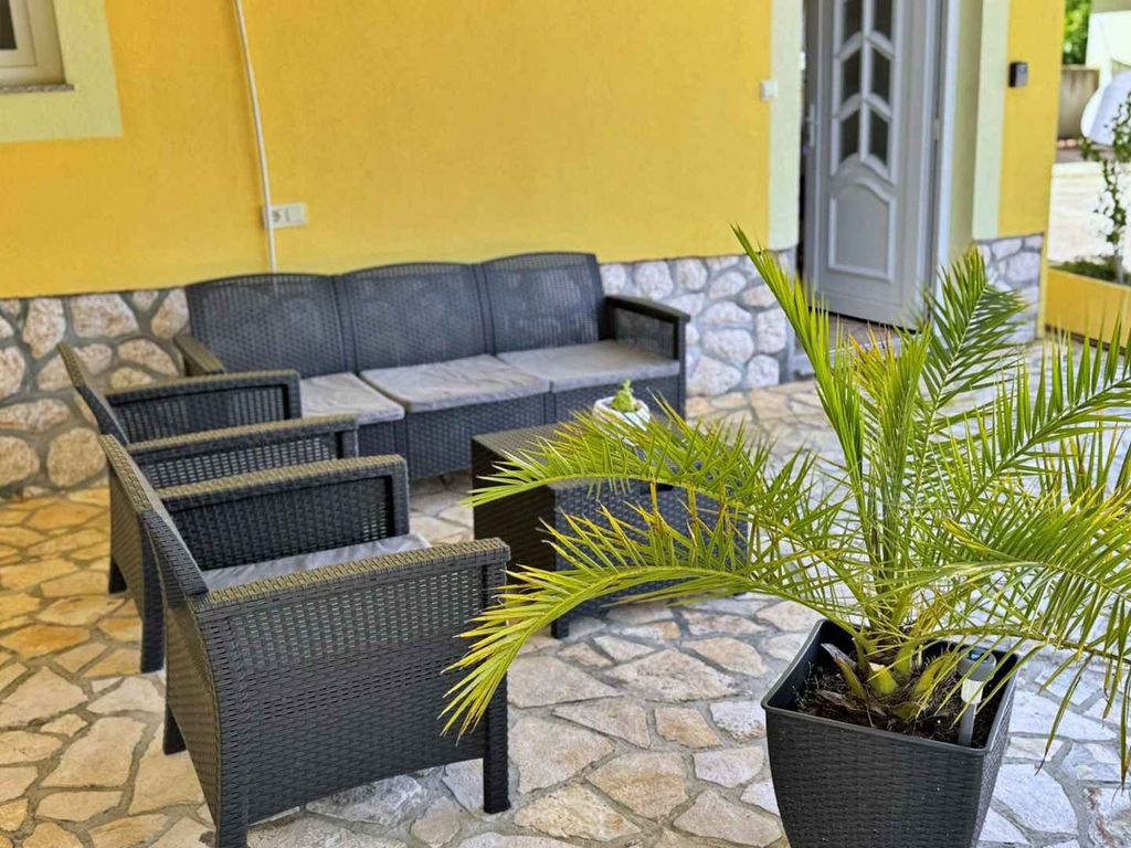 Ferienwohnung mit Klimaanlage und Terrasse