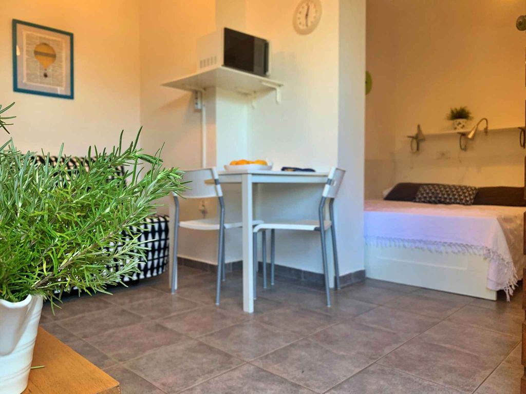 Studio mit Klimaanlage und Terrasse