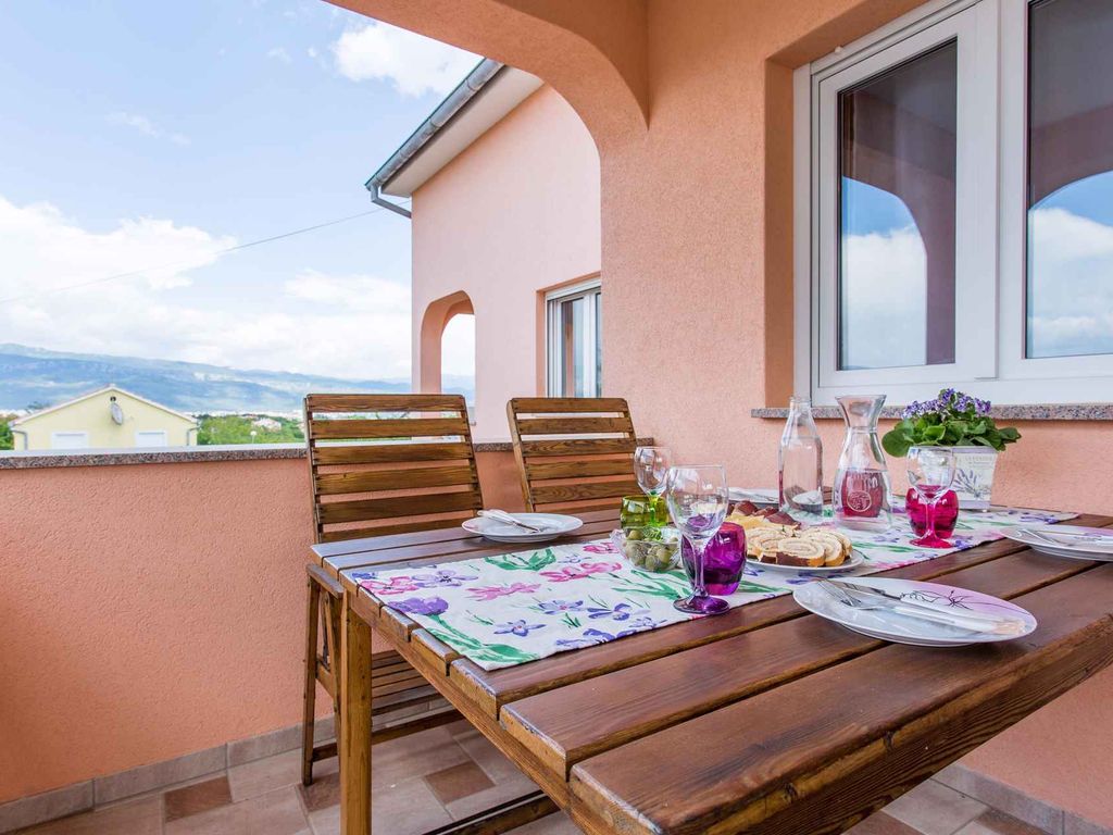 Ferienwohnung mit Balkon und Klimaanlage