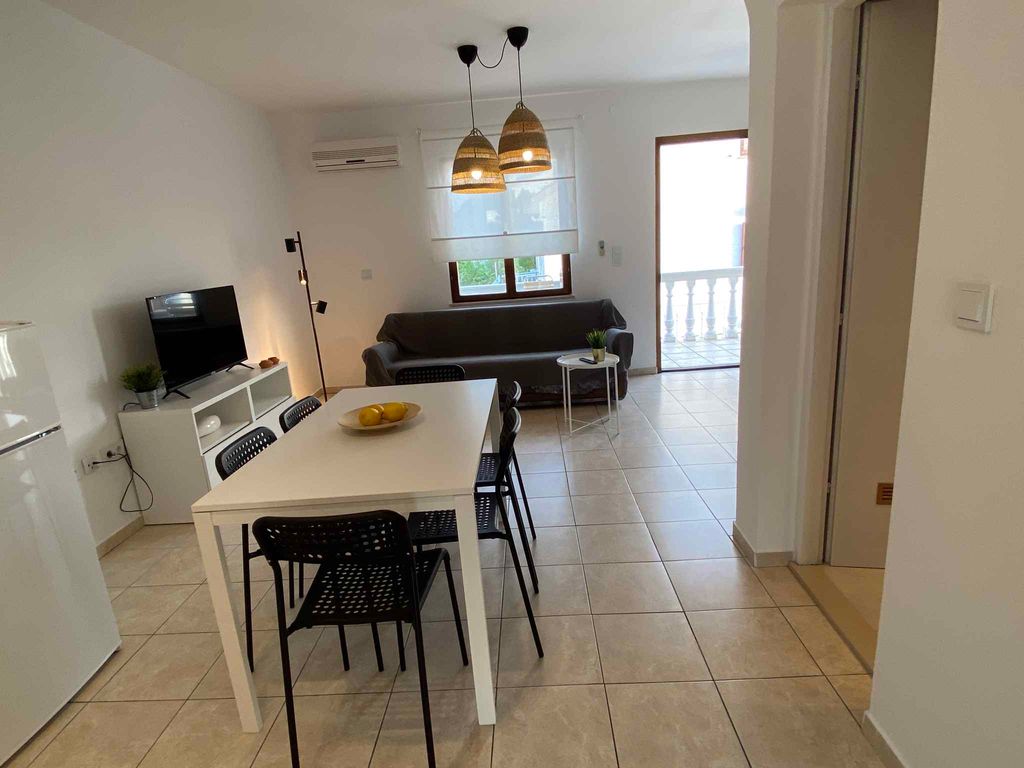 Ferienwohnung mit Klimaanlage und nur 220 m vom Strand