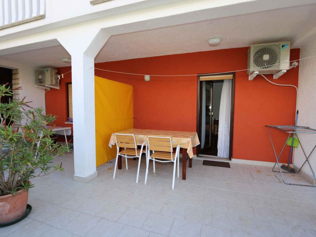 Ferienwohnung mit Terrasse