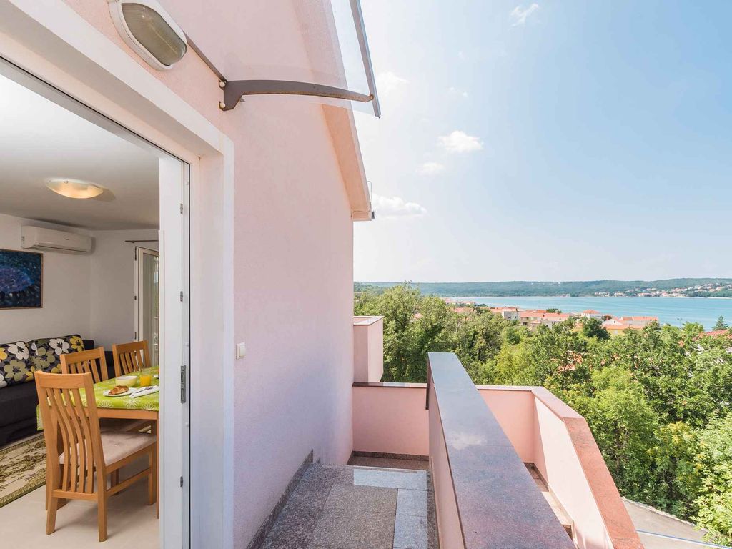 Ferienwohnung mit Klimaanlage und Meerblick