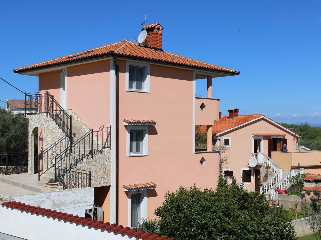 Ferienwohnung mit Balkon und Klimaanlage
