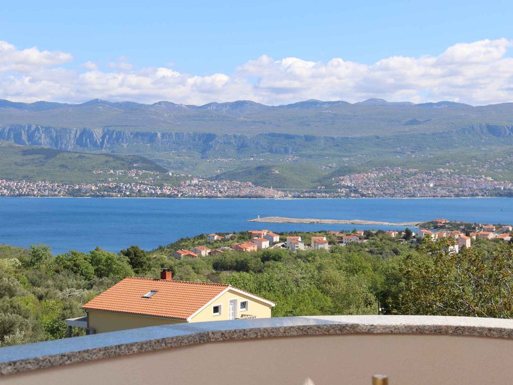 Ferienwohnung mit Balkon und Klimaanlage