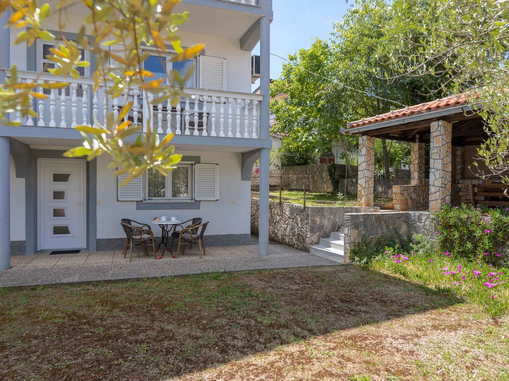 Ferienwohnung mit Terrasse und Klimaanlage