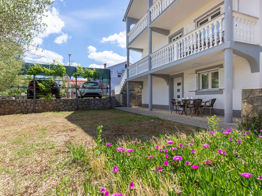 Ferienwohnung mit Terrasse und Klimaanlage