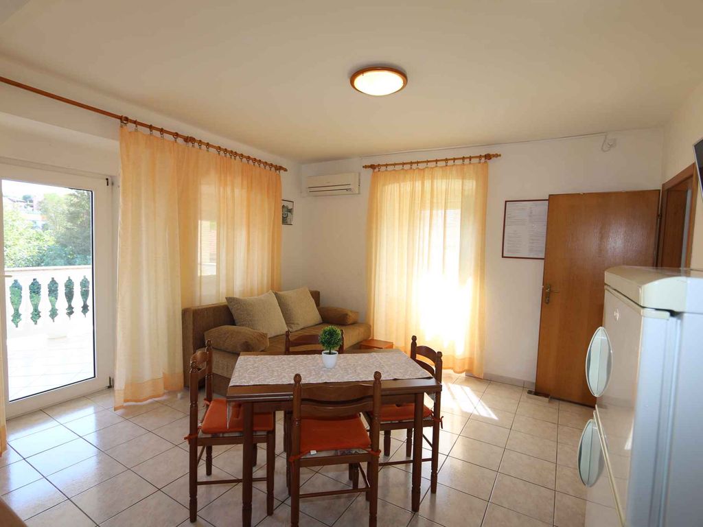 Ferienwohnung mit Klimaanlage und Meerblick