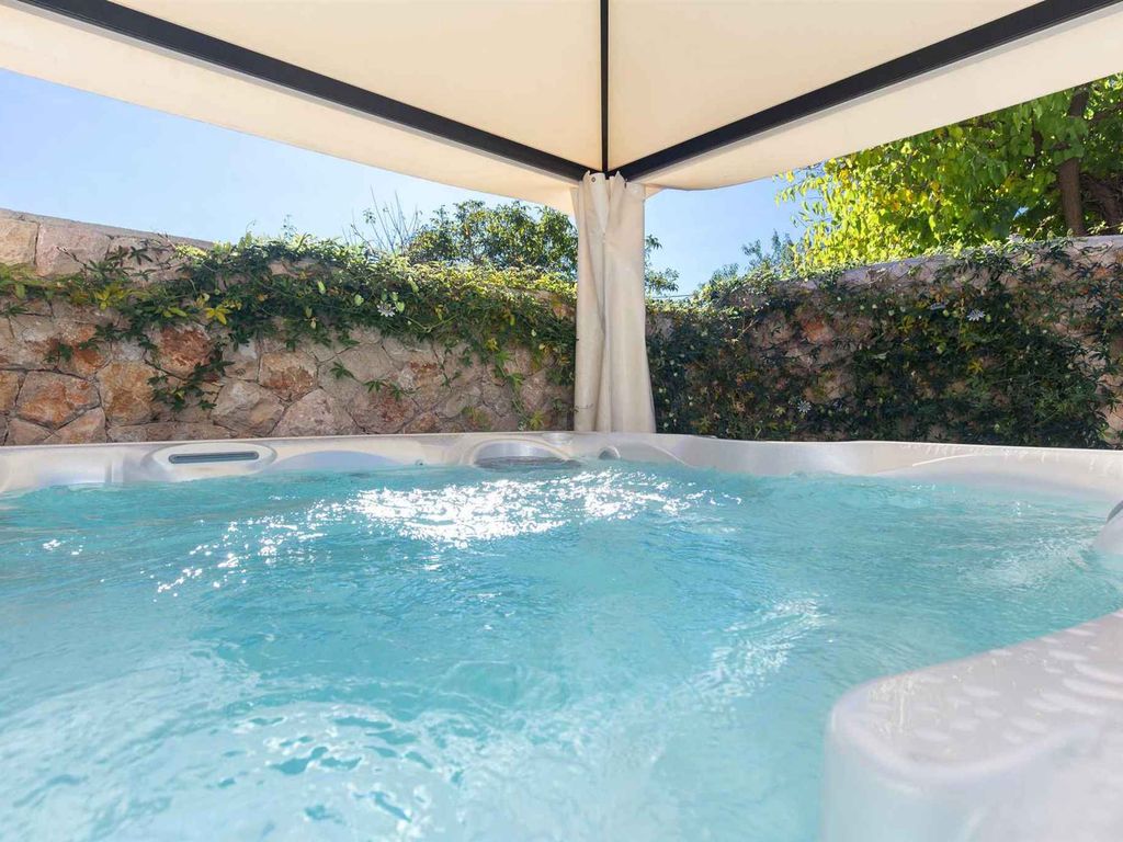 Ferienhaus mit Terrasse und Grill